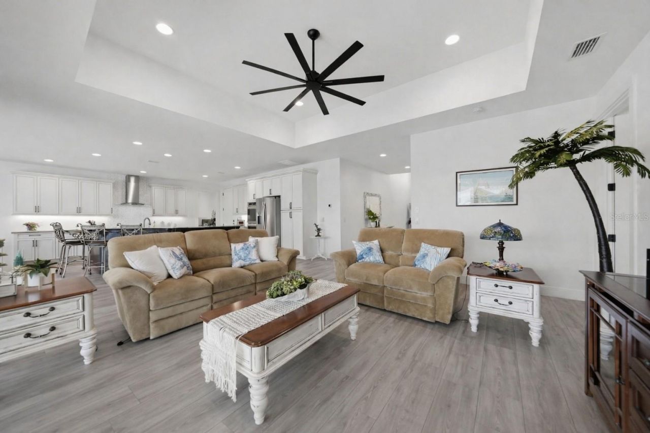 2750 W Marion Avenue, Punta Gorda, FL 33950 Photo