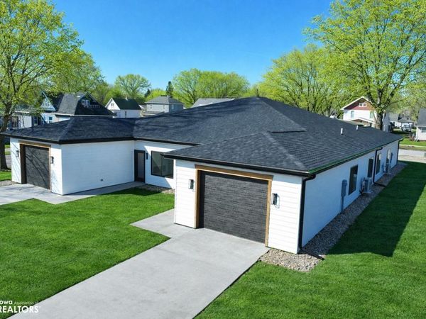 328 Fox Drive, Sac City, IA 50583