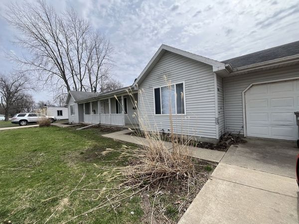 300 W 2nd Street , Unit 300, Aroma Park, IL 60910