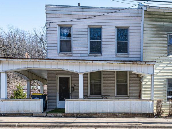 327 Franklin Street , Unit 327, Galena, IL 61036