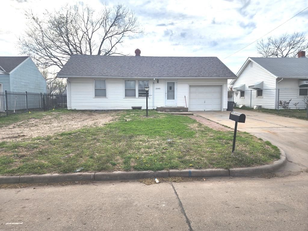 2645 S Mead St, Wichita, KS 67216 Main Photo