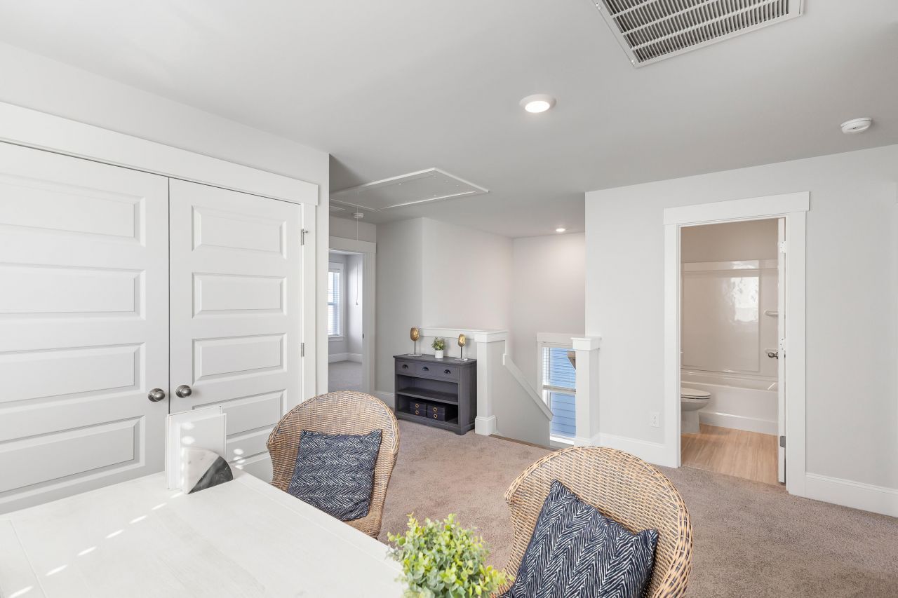 186 Castle Hill Road Photo 23