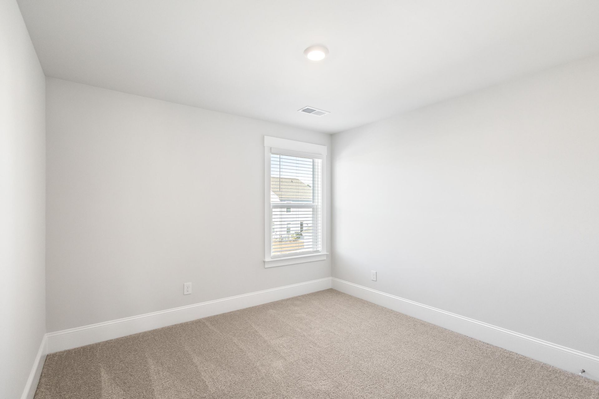 186 Castle Hill Road Photo 27