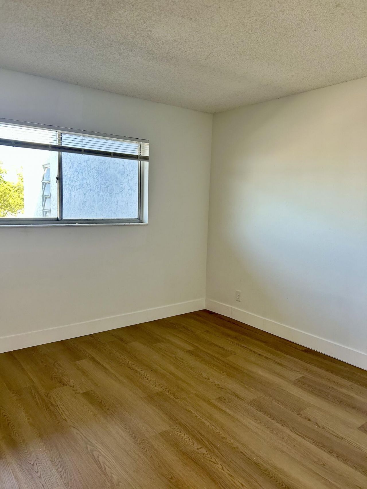 8540 N Sherman Circle, Unit 305, Miramar, FL 33025 Photo