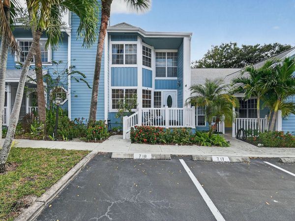717 Ocean Dunes Circle, Jupiter, FL 33477