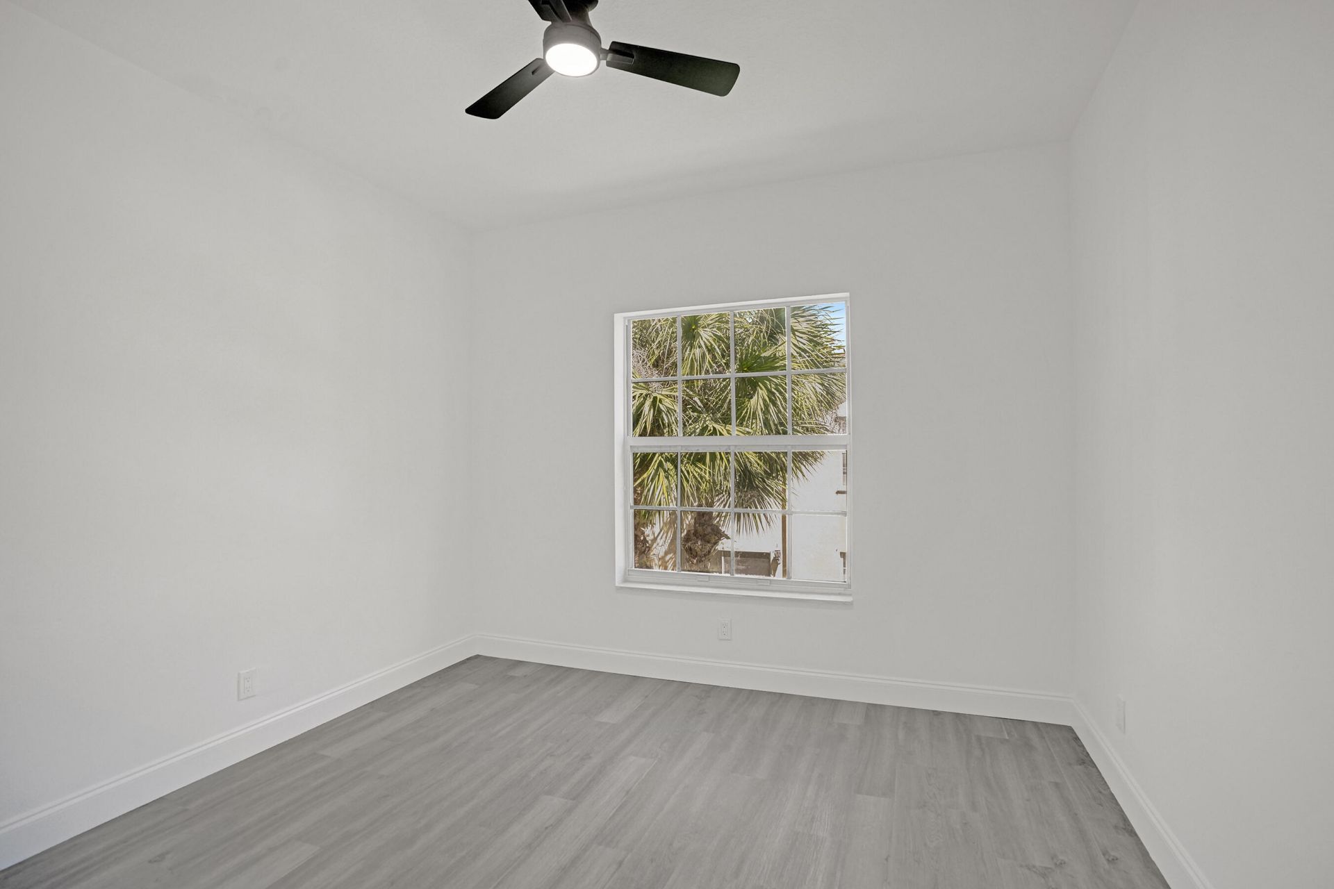 1255 NW 27th Avenue, Pompano Beach, FL 33069 Photo