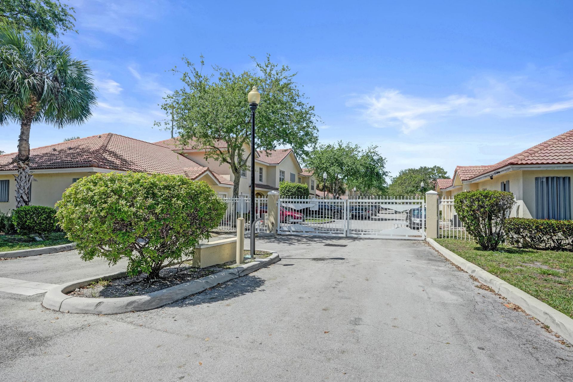 1255 NW 27th Avenue, Pompano Beach, FL 33069 Photo