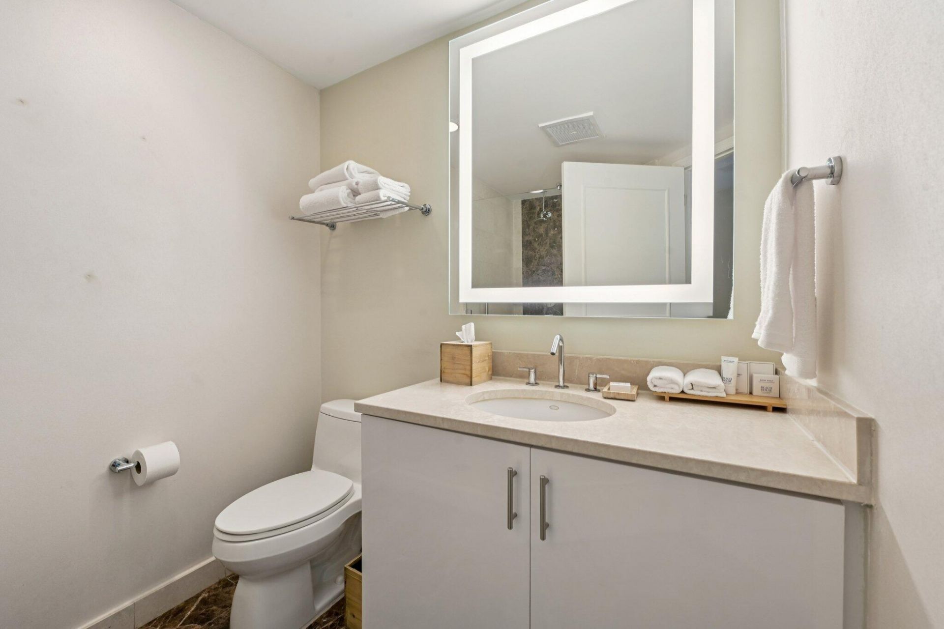 505 N Fort Lauderdale Beach Boulevard, Unit 818, Fort Lauderdale, FL 33304 Photo