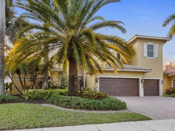 7689 NW 117th Lane, Parkland, FL 33076