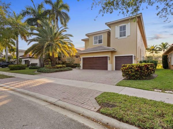 7689 NW 117th Lane, Parkland, FL 33076