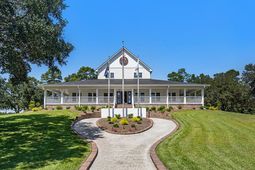 405 Bearskin Ct. photo 4