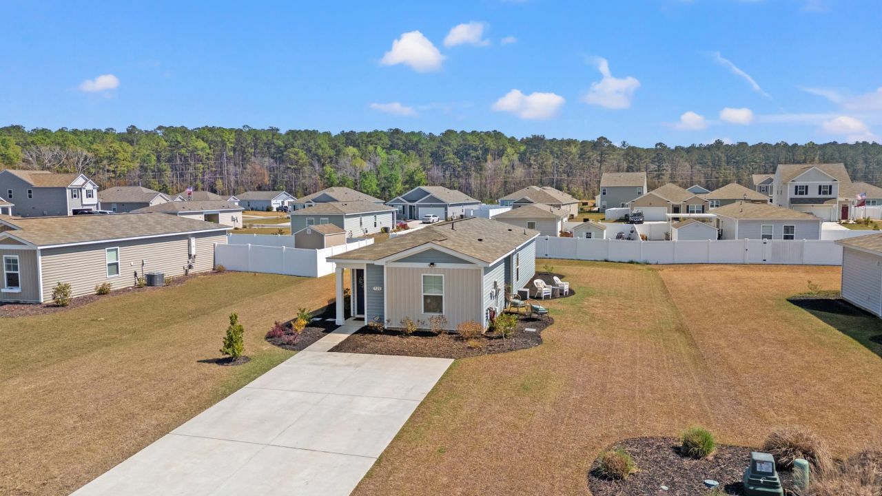 920 Akron St. Photo 30