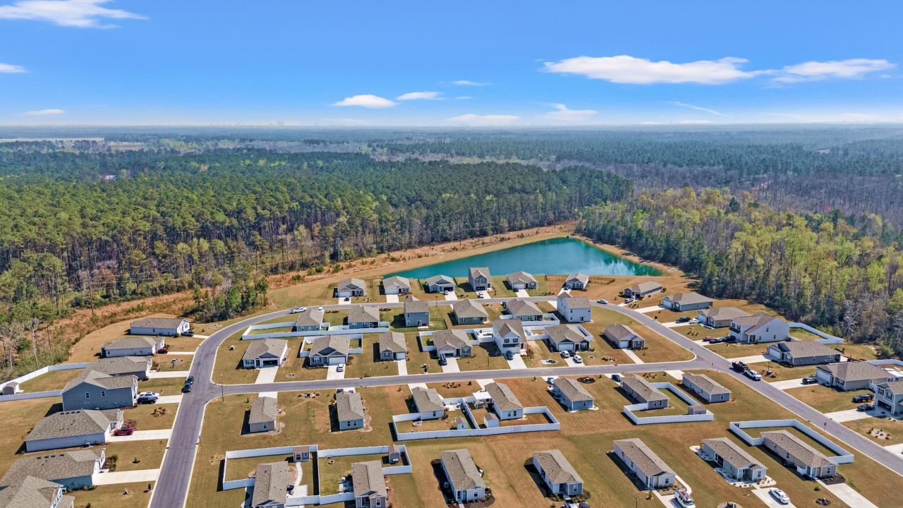 920 Akron St. Photo 36