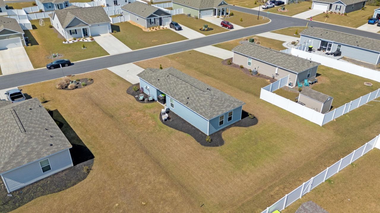 920 Akron St. Photo 39