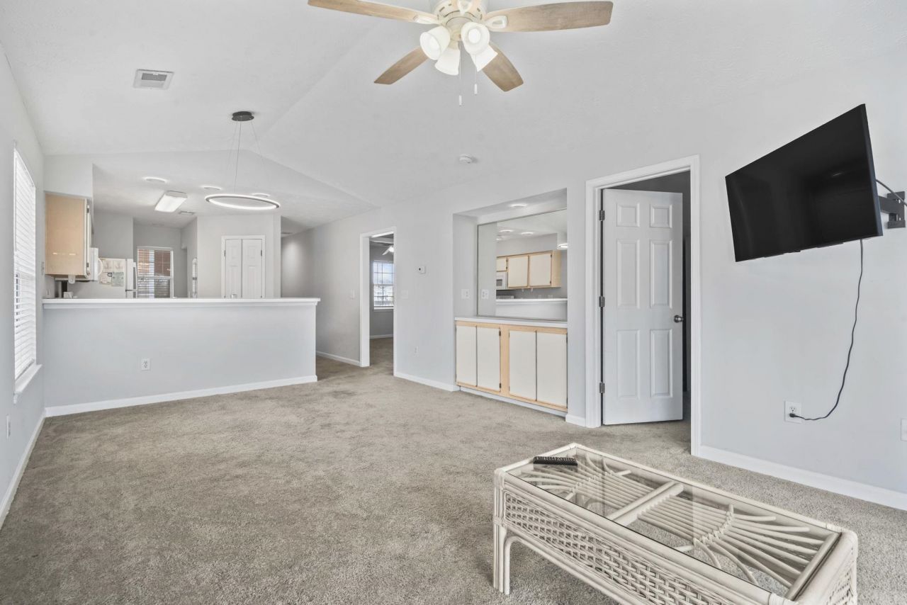 602 Waterway Village Blvd Photo 13