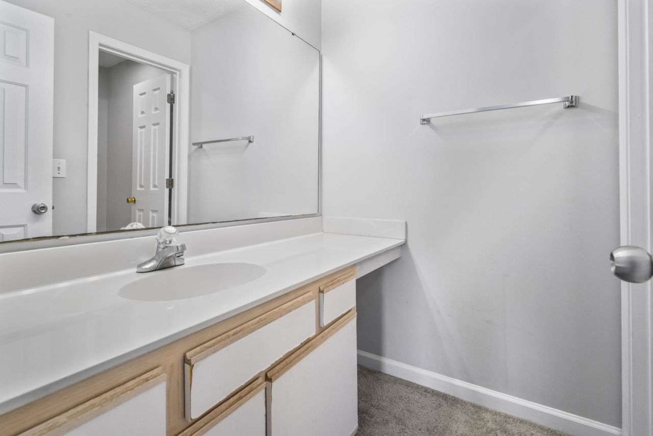 602 Waterway Village Blvd  Photo 17