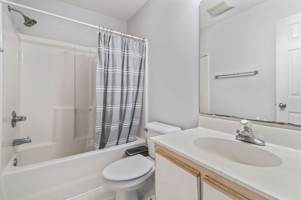 602 Waterway Village Blvd Photo 7