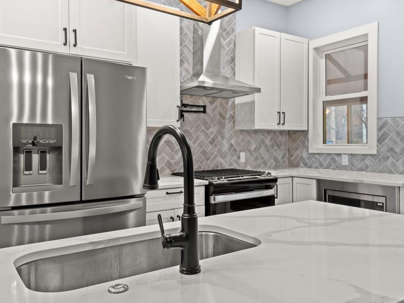 640 Neil Avenue , Columbus, OH 43215 Photo 27