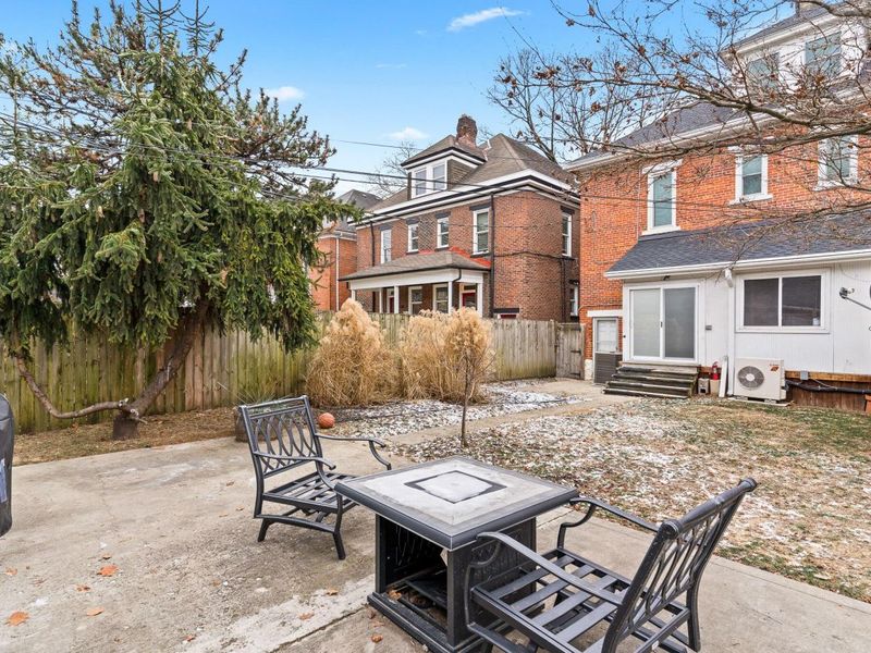 640 Neil Avenue , Columbus, OH 43215 Photo 9