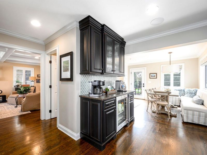 1865 Collingswood Road, Columbus, OH 43221 Photo 10