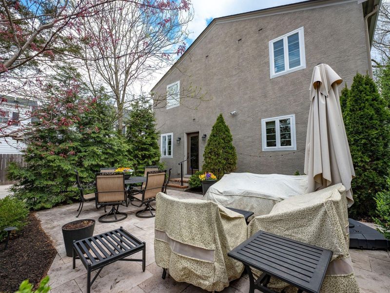 1865 Collingswood Road, Columbus, OH 43221 Photo 31