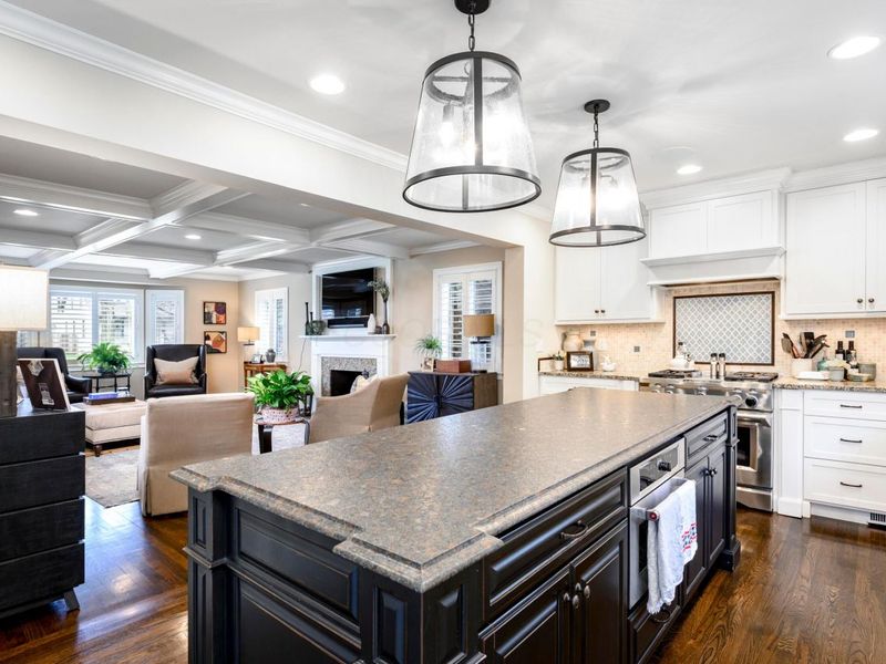 1865 Collingswood Road, Columbus, OH 43221 Photo 6