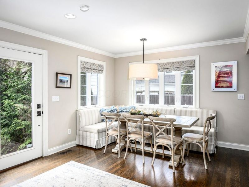 1865 Collingswood Road, Columbus, OH 43221 Photo 9