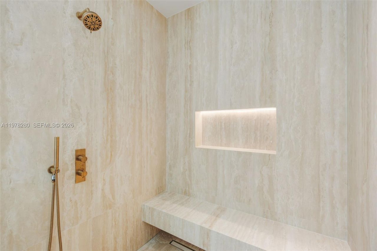 3457 Oak Ave , Miami, FL 33133 Photo