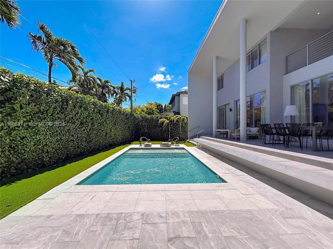 561 Warren Ln, Key Biscayne, FL 33149 Photo