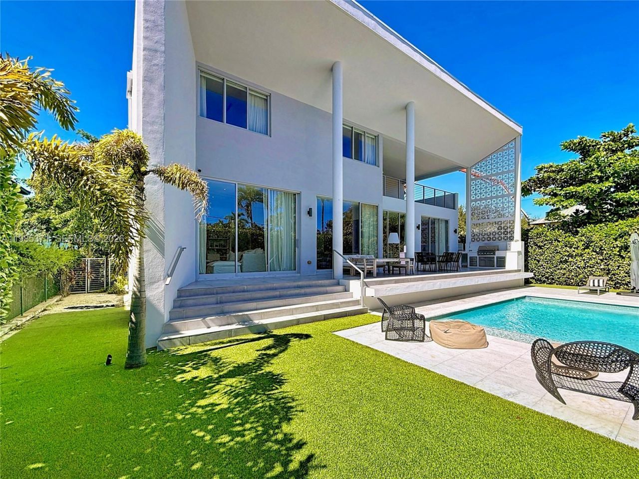 561 Warren Ln, Key Biscayne, FL 33149 Photo