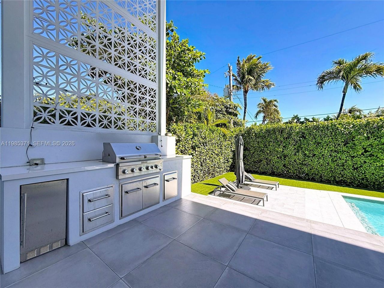 561 Warren Ln, Key Biscayne, FL 33149 Photo