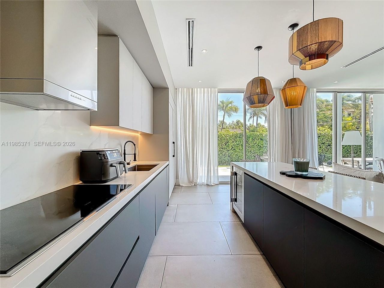 561 Warren Ln, Key Biscayne, FL 33149 Photo