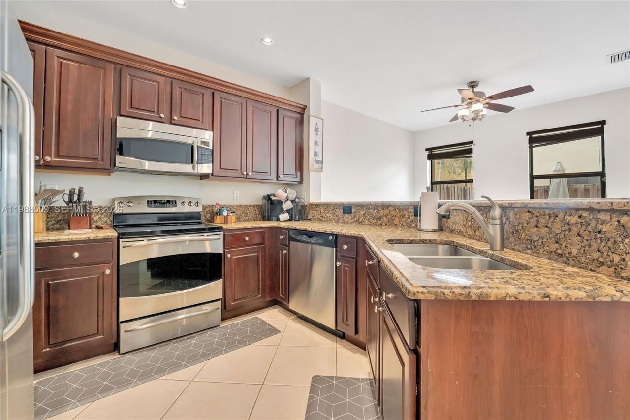 23484 SW 112th Ct , Homestead, FL 33032 Photo