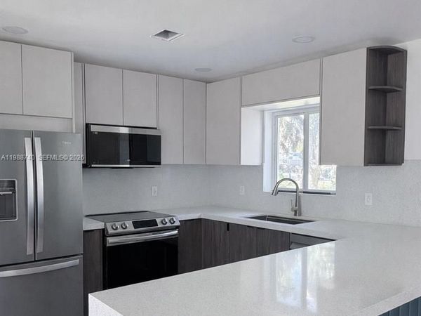 831 SW 39th Ave, Fort Lauderdale, FL 33312