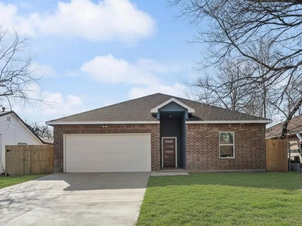 205 East Place, White Settlement, TX 76108