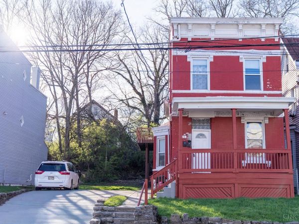 921 McPherson Avenue, Cincinnati, OH 45205