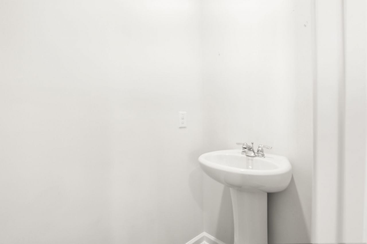 806 Lilyford Lane Photo 7