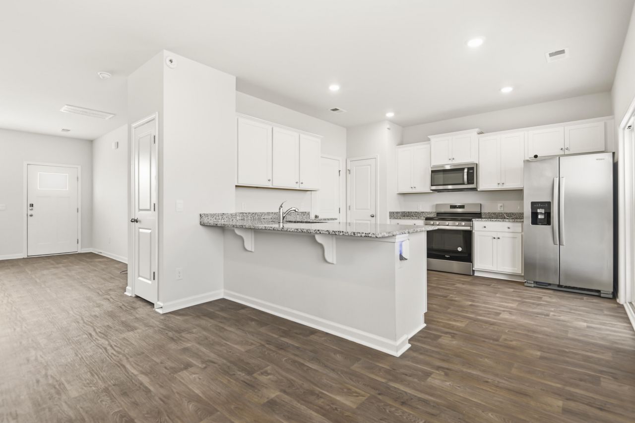 806 Lilyford Lane Photo 8