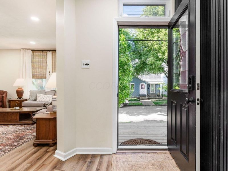 426 Siebert Street , Columbus, OH 43206 Photo 3