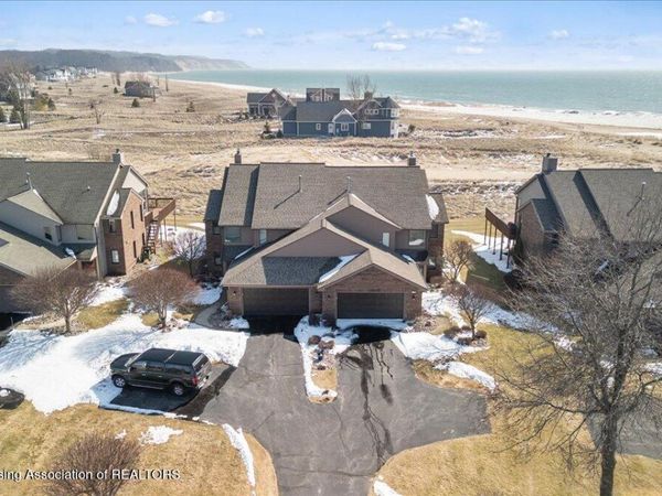 176 Harbor Drive, Ludington, MI 49431