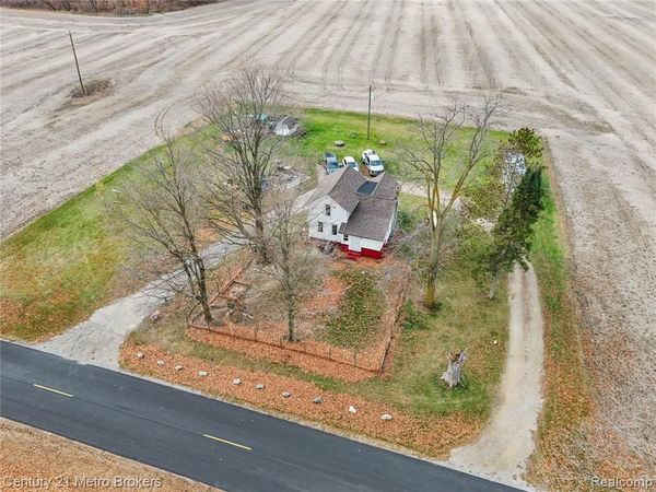 1102 Wellsville Highway, Palmyra Twp, MI 49268