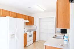 48 Castle Cary Court  photo 4