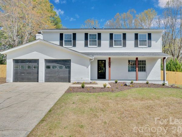 7404 Shadowlake Drive, Charlotte, NC 28226