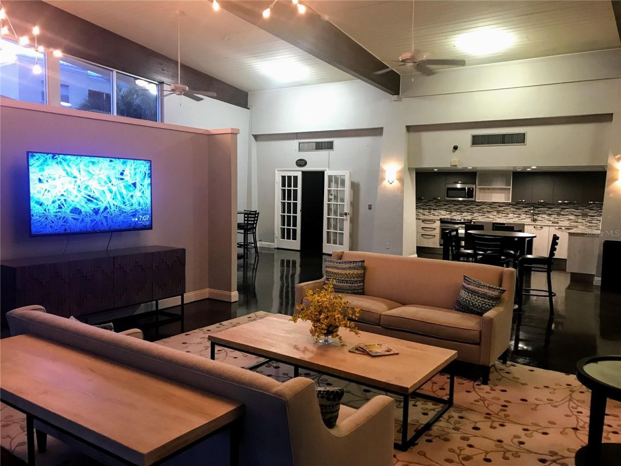 2650 Coconut Bay Ln Lane, Unit 513, Sarasota, FL 34237 Photo