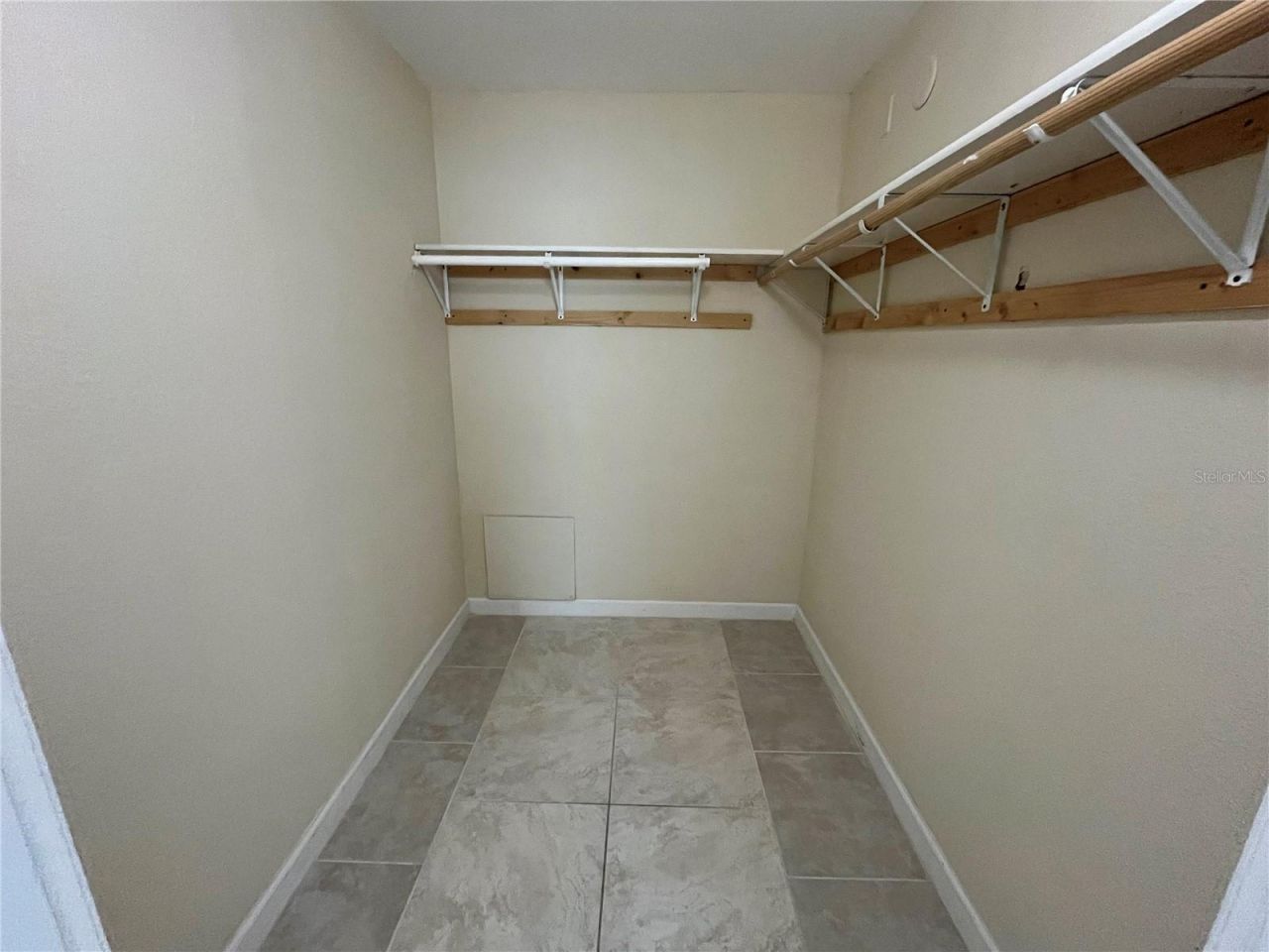 2650 Coconut Bay Ln Lane, Unit 513, Sarasota, FL 34237 Photo