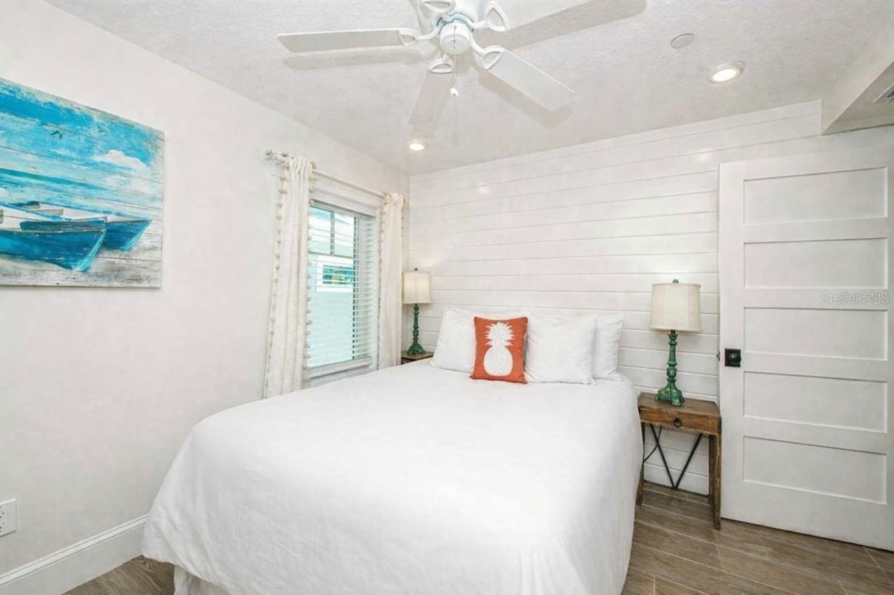 332 Avenida De Mayo, Sarasota, FL 34242 Photo