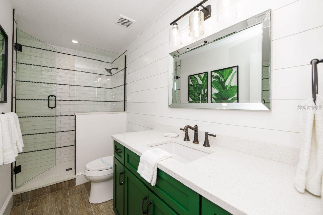 332 Avenida De Mayo, Sarasota, FL 34242 Photo