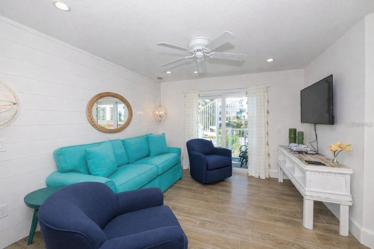 332 Avenida De Mayo, Sarasota, FL 34242 Photo