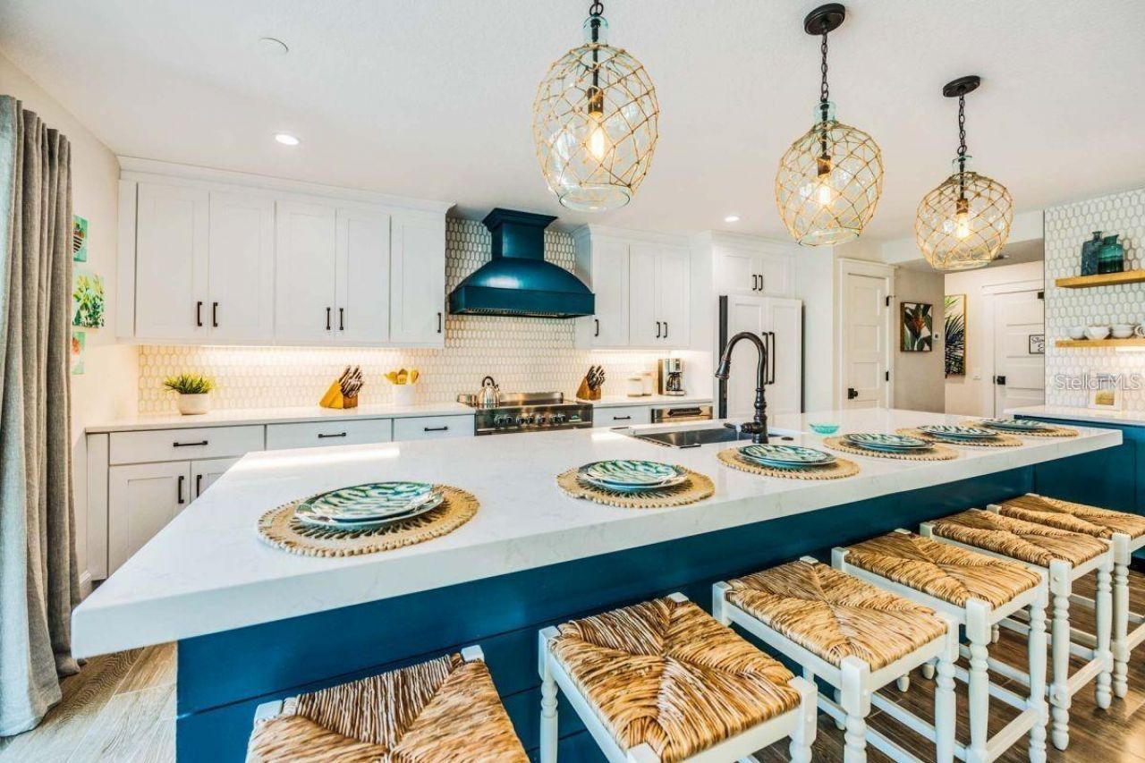 332 Avenida De Mayo, Sarasota, FL 34242 Photo