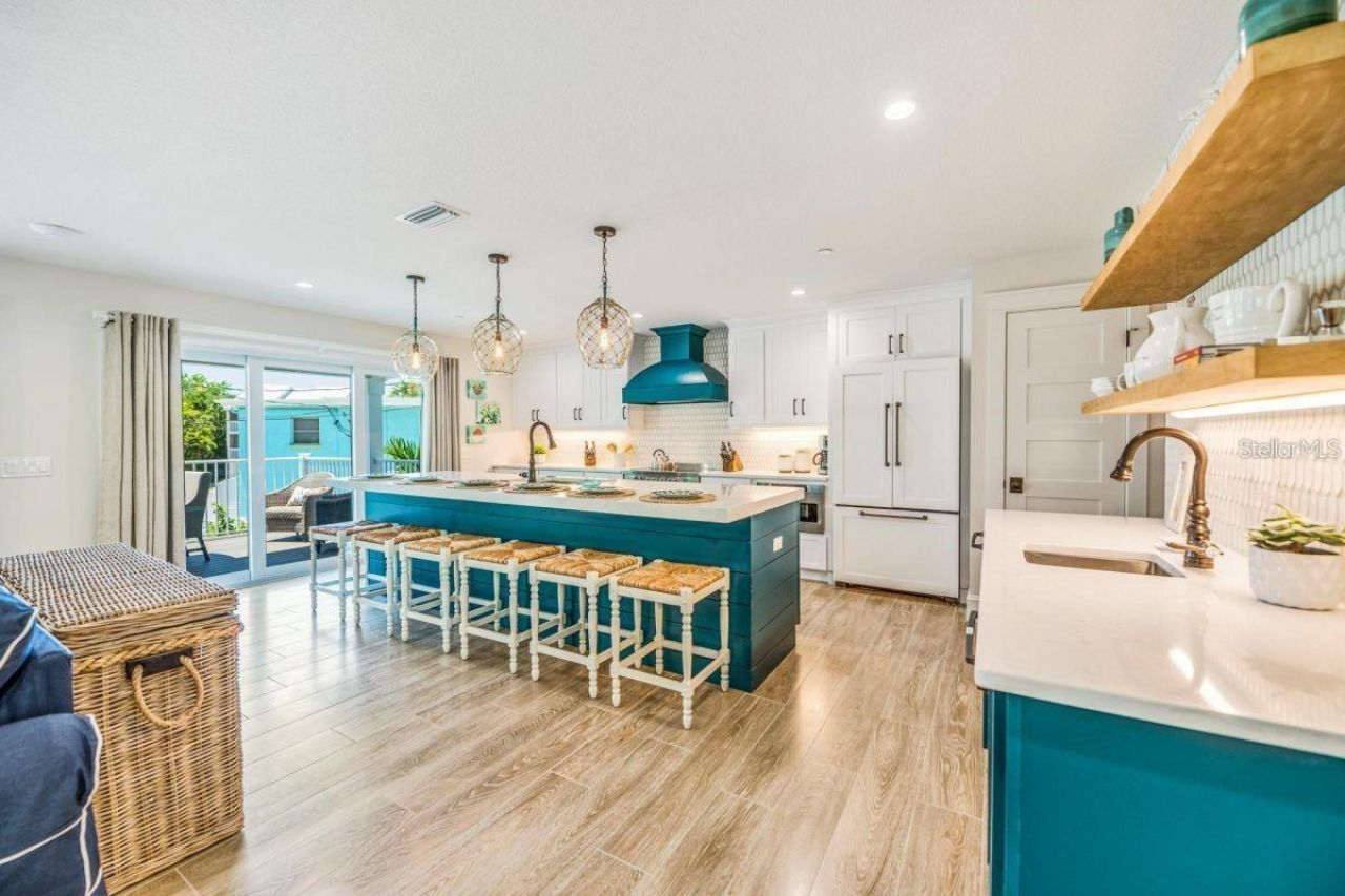 332 Avenida De Mayo, Sarasota, FL 34242 Photo